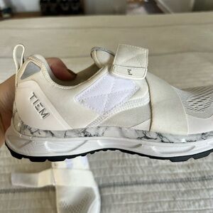 TIEM White Cycling Shoes